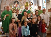 Biskup Josip Mrzljak u Ludbregu krstio Miriam Filipašić, šesto dijete u obitelji